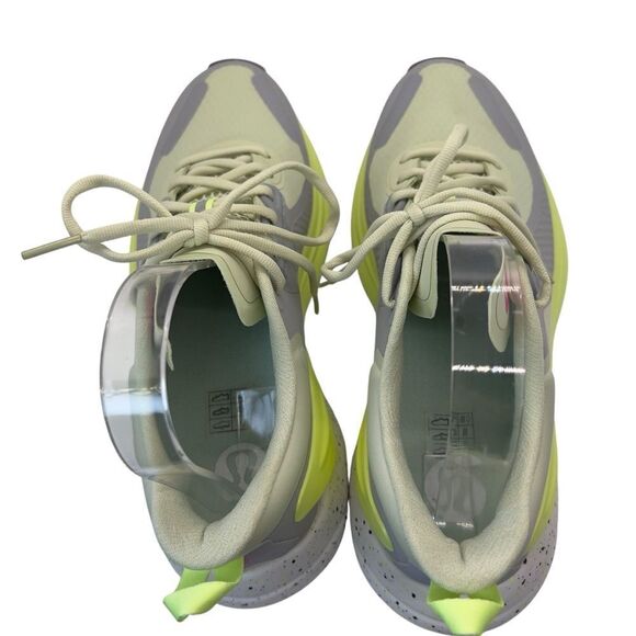 NWOT 8.5 Lululemon Blissfeel Trail Womens Running Shoe Dewy/SILD/FZap - Picture 8 of 11